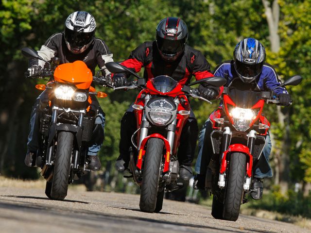 Comparativa motos naked medias de 800 cc