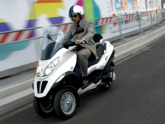 Piaggio MP3 Hybrid 300 ie