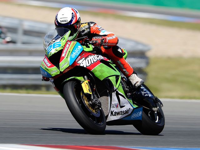 Sofuoglu se lleva la carrera de Supersport. Lascorz, segundo
