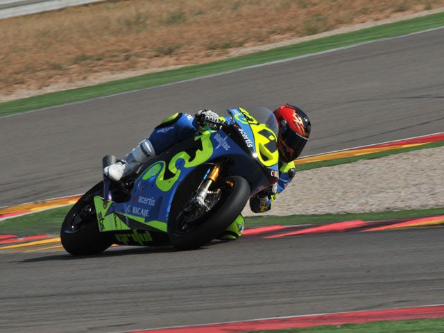 Poles para Torres, Forés y Rins en Motorland Aragón