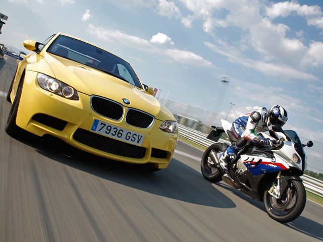 Comparativa BMW S 1000 RR y BMW M3: Adrenalina