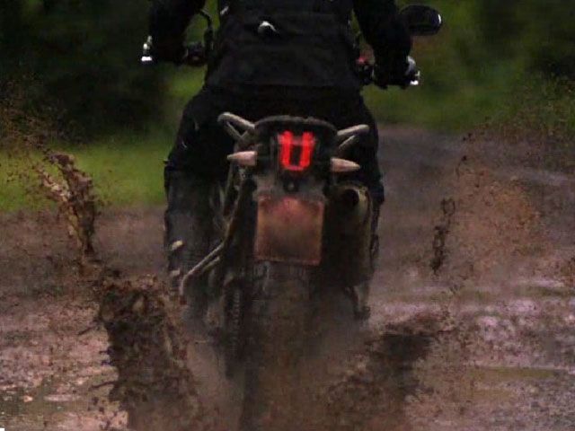 Nuevas imágenes de la Triumph Adventure 2011