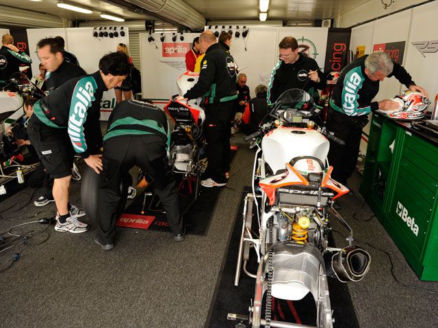 Aprilia y Norton podrían competir en MotoGP en el año 2012