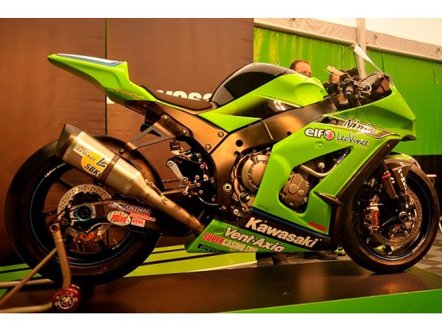 Vídeo de la Kawasaki ZX-10R 2011 de Superbike