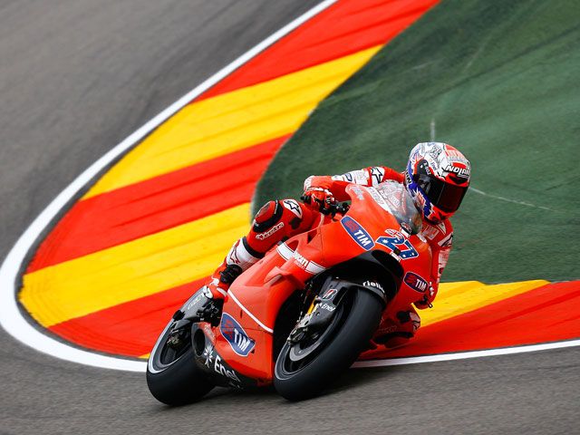 Casey Stoner, el más rápido sobre el agua en MotorLand