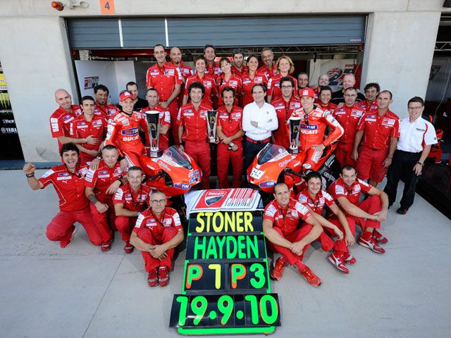 Galería de fotos de la carrera de MotoGP en MotorLand