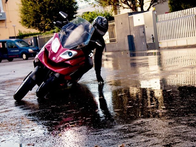 Quadro 4D, nace un scooter de cuatro ruedas