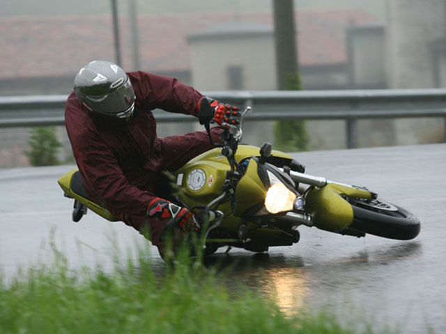 Las motos, con ABS obligatorio a partir de 2013