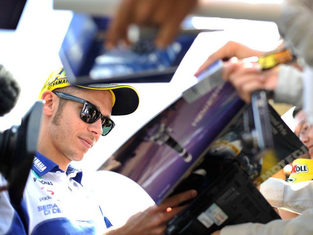 Valentino Rossi empieza fuerte en Sepang