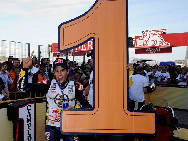 Marc Márquez, Campeón del Mundo de 125 cc. Victoria para Smith en Valencia