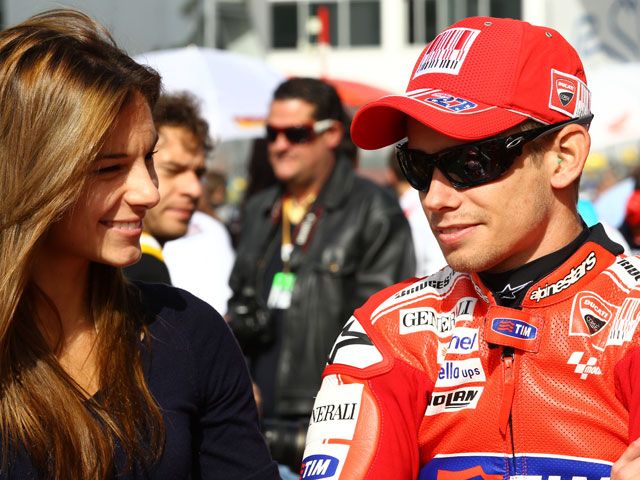 Casey Stoner da el primer aviso en el GP de Valencia