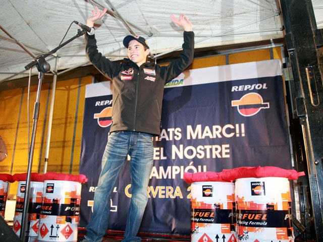 Marc Márquez recibido en Cervera como Campeón del Mundo