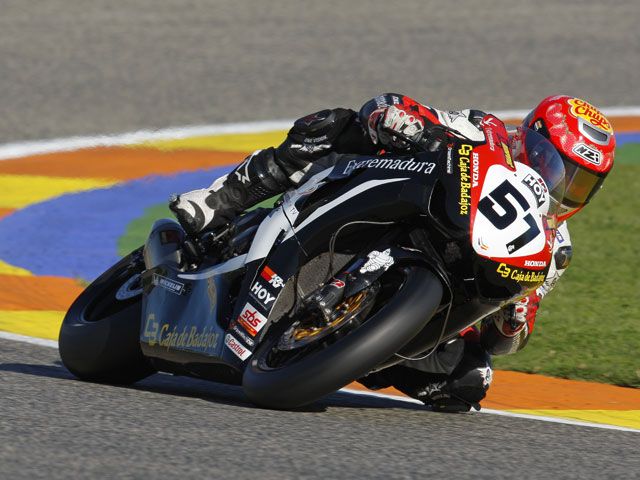 Poles para Morales, Barragán y Oliveira en el CEV de Valencia