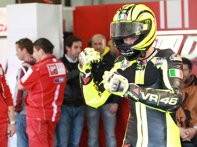 Valentino Rossi,operado de su hombro con éxito