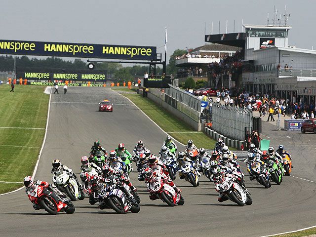 El Mundial de Superbike vuelve a Donington Park por tres temporadas