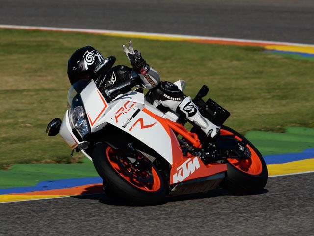 KTM RC8R 2011