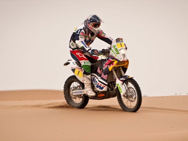 Marc Coma, más líder en el Dakar