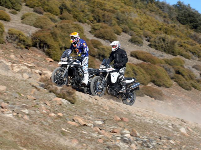 Comparativa trail con tacos: BMW F800GS contra Triumph Tiger 800 XC