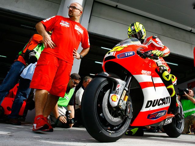 Valentino Rossi: "Estamos bastante preocupados"