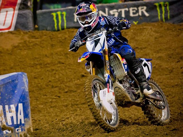 James Stewart se mete en la lucha
