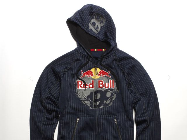 Nueva línea de sudaderas y camisetas Fox para Red Bull