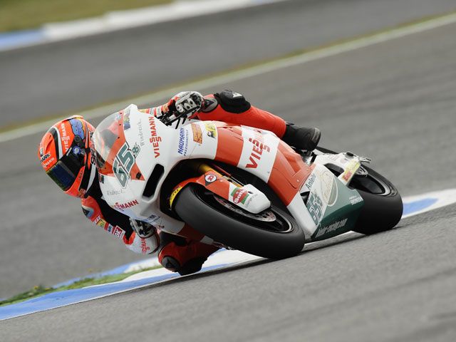 Bradl logra el mejor tiempo en los cronometrados de Moto2