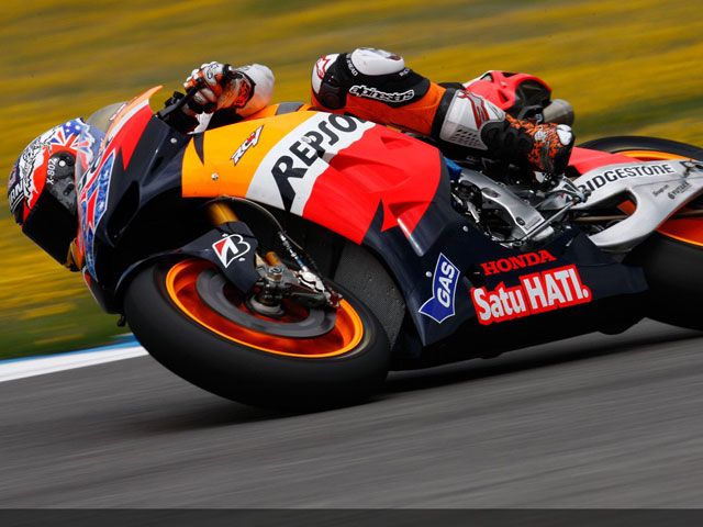 Stoner se estrena con la 1000cc en Jerez