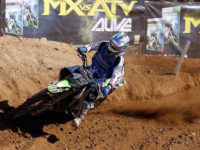 Los jóvenes del motocross nacional se juntan en Olván