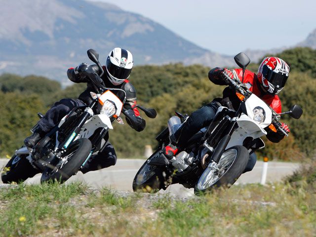 Comparativa Husqvarna 630 SMS vs KTM 690 SMC
