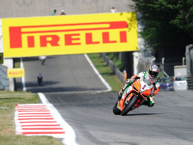 Pirelli y Motociclismo te invitan a las SBK y a la Fórmula 1