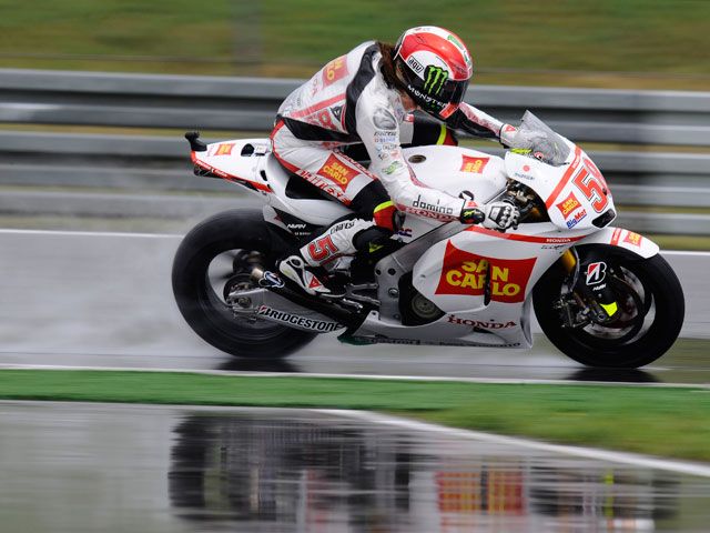 Simoncelli se impone en los libres del GP de Holanda