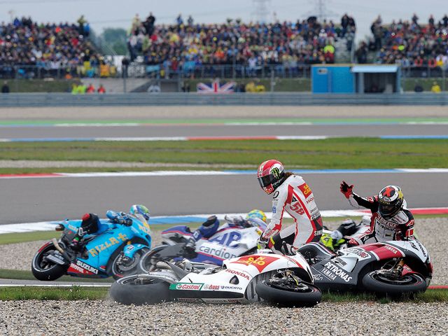 Jorge Lorenzo: "Parece que Simoncelli no entiende, no aprende"