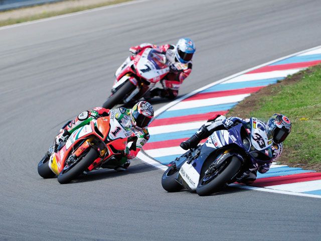 Victorias de Marco Melandri y Max Biaggi en Brno