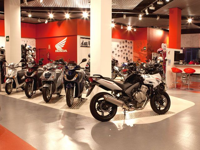 Montesa Honda anuncia su primer concesionario HondaONE