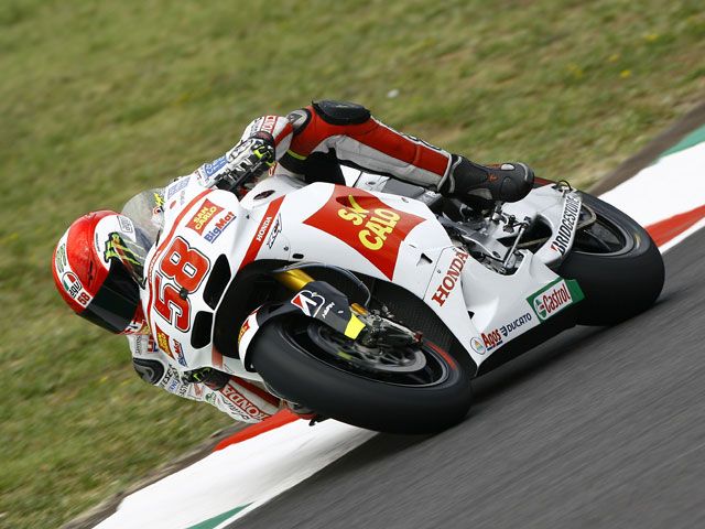 Marco Simoncelli, Nico Terol y De Angelis los más rápidos en los primeros libres