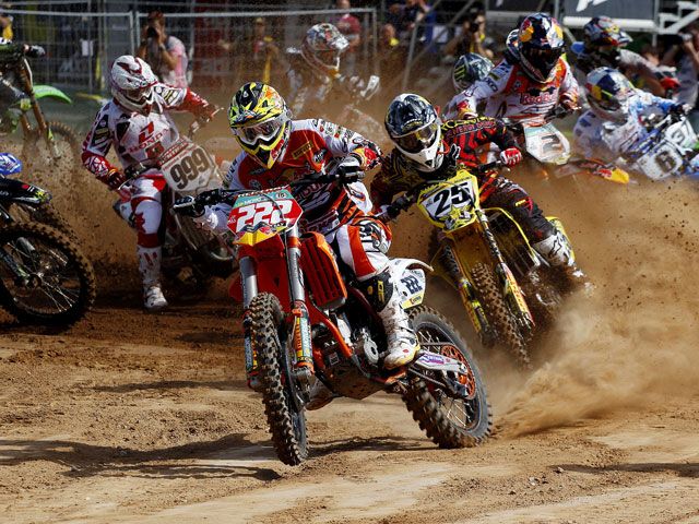 Cairoli ganó las dos mangas MX1 en el Campeonato del Mundo celebrado en Letonia