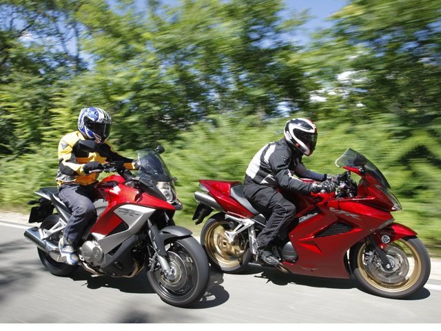 Comparativa Honda V4 800 Crossrunner y Honda V4 800 VFR