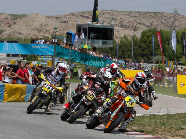 Llovera, Sardanyons, Cucharrera y López protagonizan el Supermotard en Villena