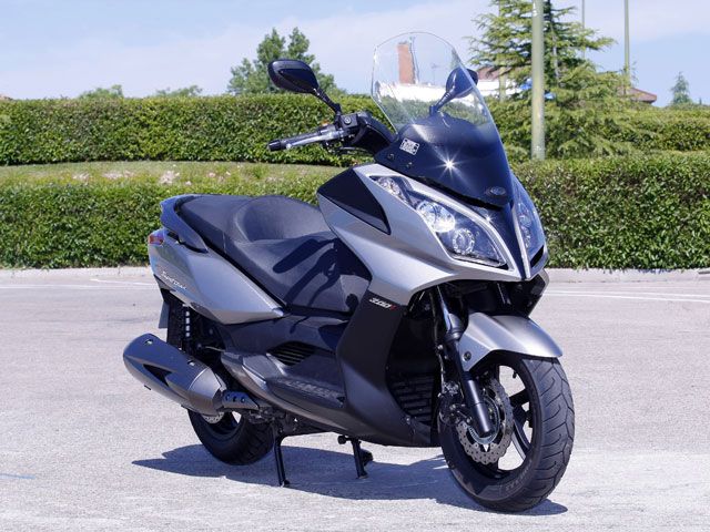 KYMCO Super Dink 300