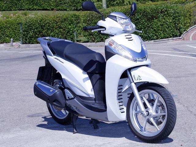 Honda SH300i Scoopy ABS