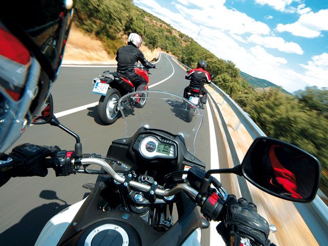 Comparativa trail: BMW, Suzuki y Kawasaki