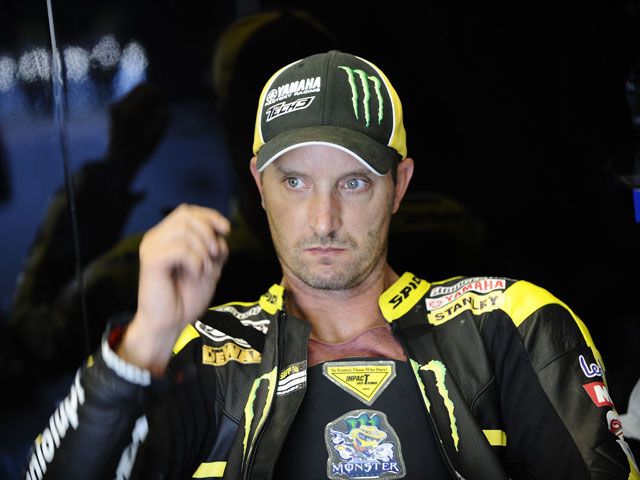 Colin Edwards seguirá en MotoGP en 2012