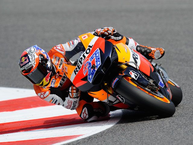 Stoner, Bradl y Terol, los más rápidos en los libres del sábado