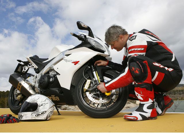 Suspensiones a punto, moto en marcha