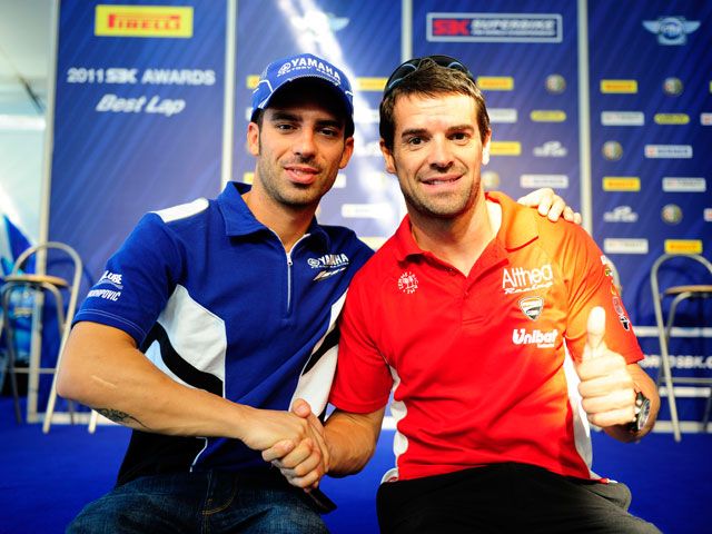 Superpole para Rea mientras Checa prepara la celebración del título