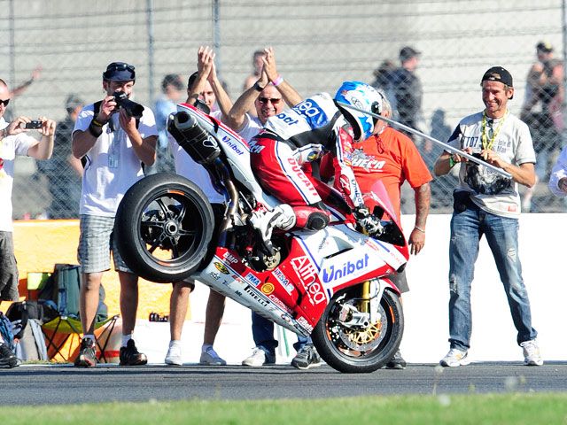 Carlos Checa gana el Mundial de Superbike