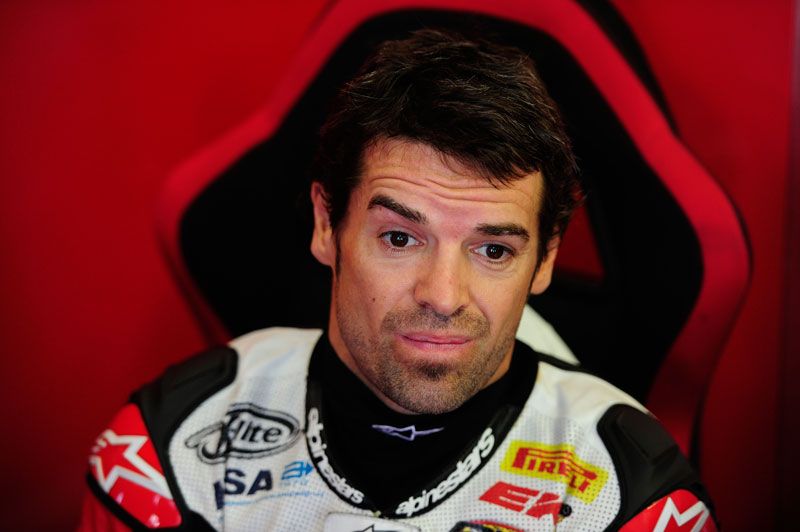 Jonathan Rea, superpole en Portugal. Carlos Checa decide su futuro