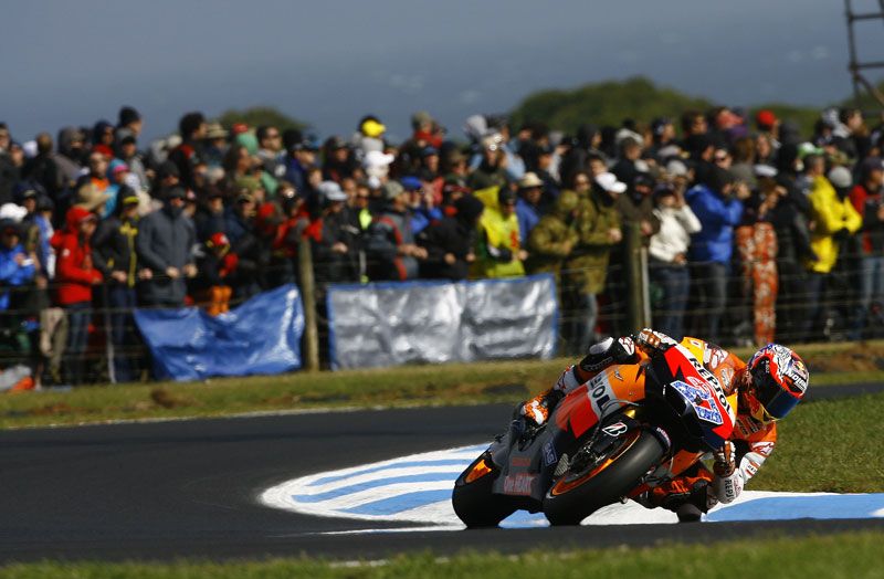 Casey Stoner: Con el campeonato decidido podemos pensar en la moto del año que viene