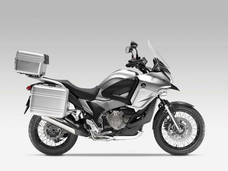 Honda comercializará la Crosstourer