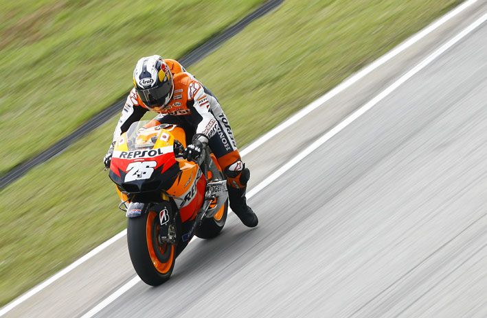 Dani Pedrosa y Thomas Luthi consiguen la pole en Sepang